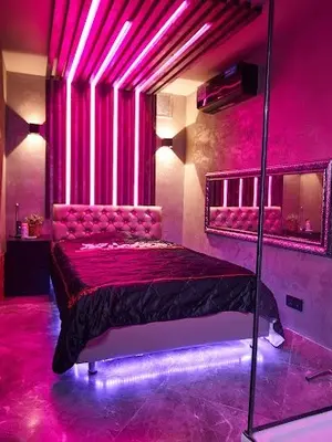 Black Diamond - Erotické masáže - Praha 1