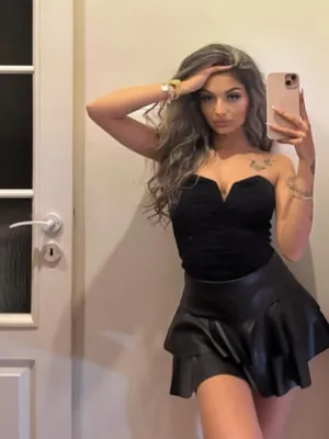 Девушка для секса Sandra Zahradníková  - фото 3