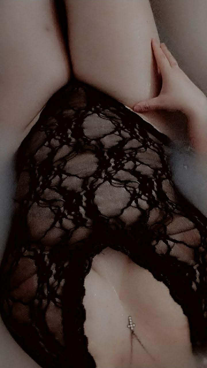 Girl for sex Ari Escort - photo 3