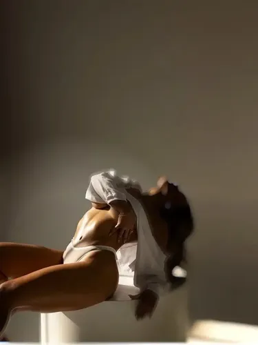 Erotická masérka Laura - Tantra club, Praha 2 - fotka 2