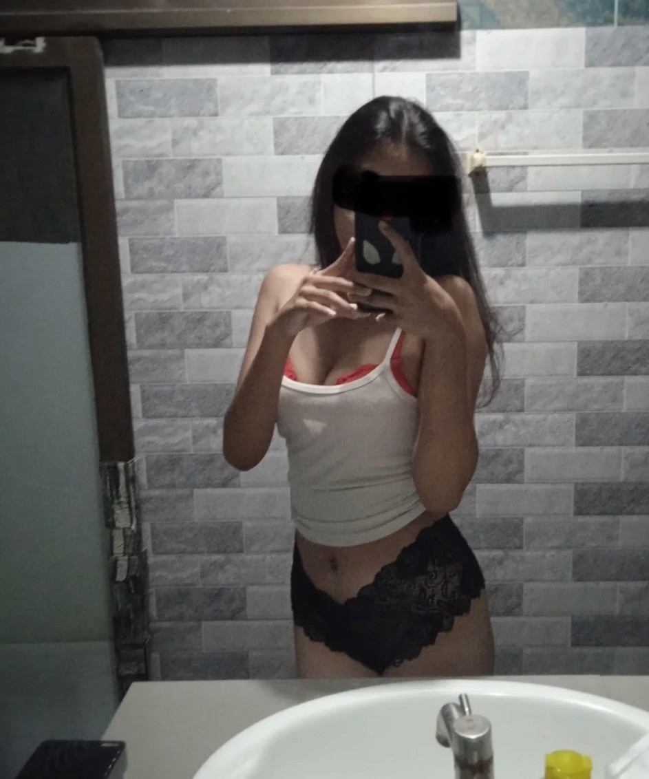 Holka na sex Barča Escort - fotka 2