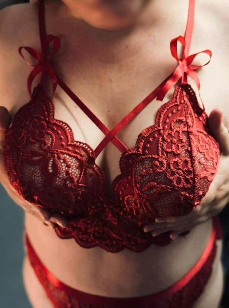 Erotická masérka Amelie - fotka 2