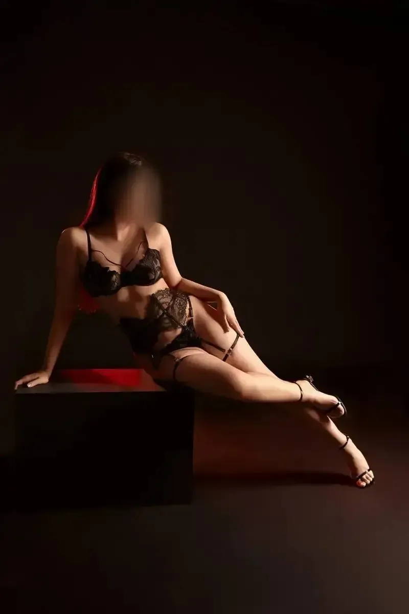 Erotická masérka Stella - Relax Massage Praha, Praha 1 - fotka 3