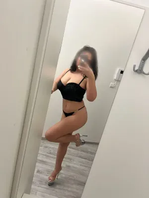 Holka na sex Lara - Lovely girls - Praha 2