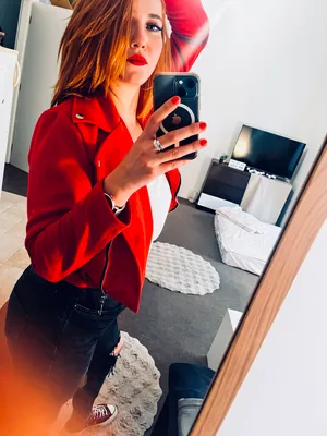 Holka na sex Adela, Escort - LuxuryEmotion - Brno