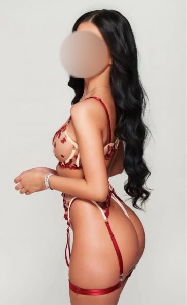 Erotická masérka Caroll - PrivatEscort, undefined | EroGuide