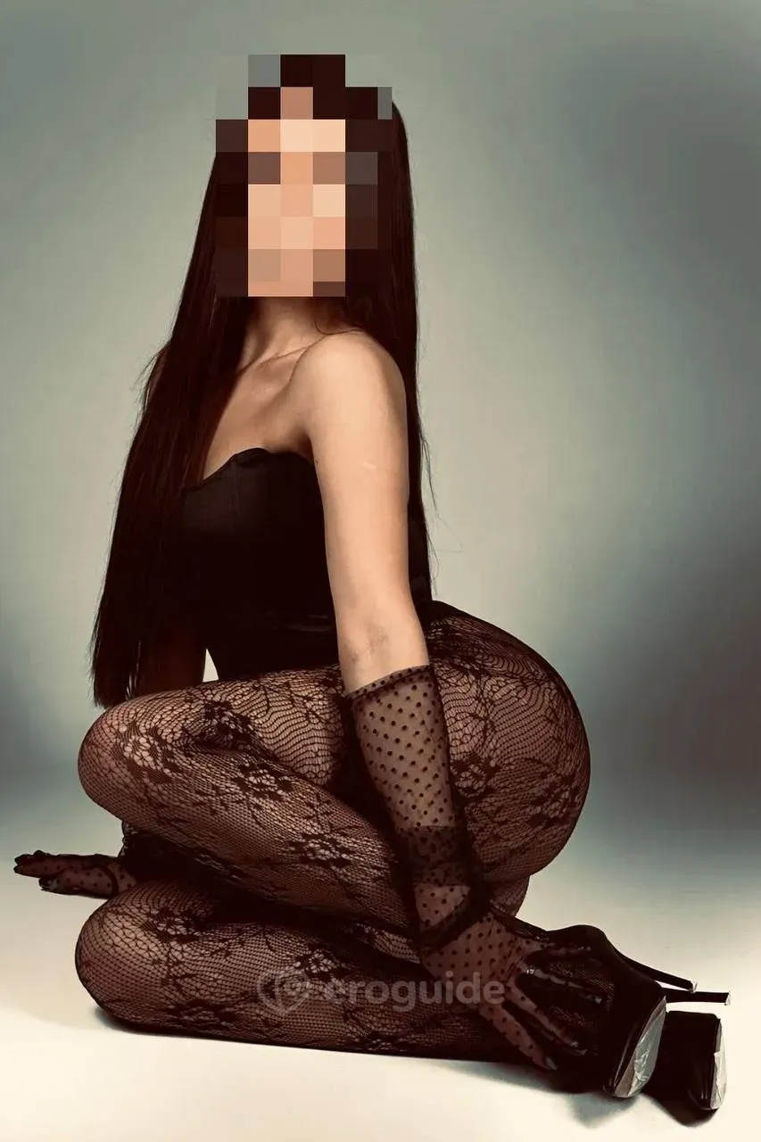 Girl for sex Sofia - photo 3