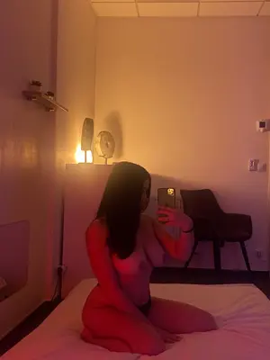 Эротическая массажистка Mei - European massage, Praha 8 - фото 6