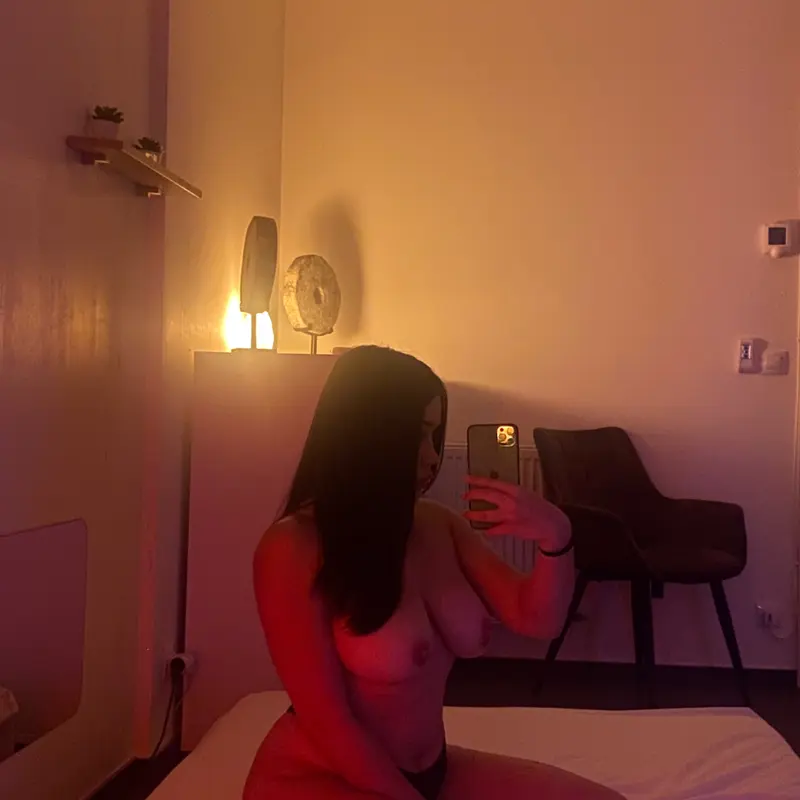 Erotická masérka Mei - European massage, Praha 8 - fotka 3