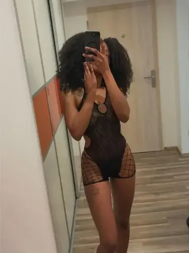 Girl for sex Isabella Escort - photo 4