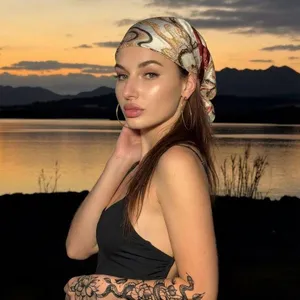 Holka na sex Maya Escort - fotka 8