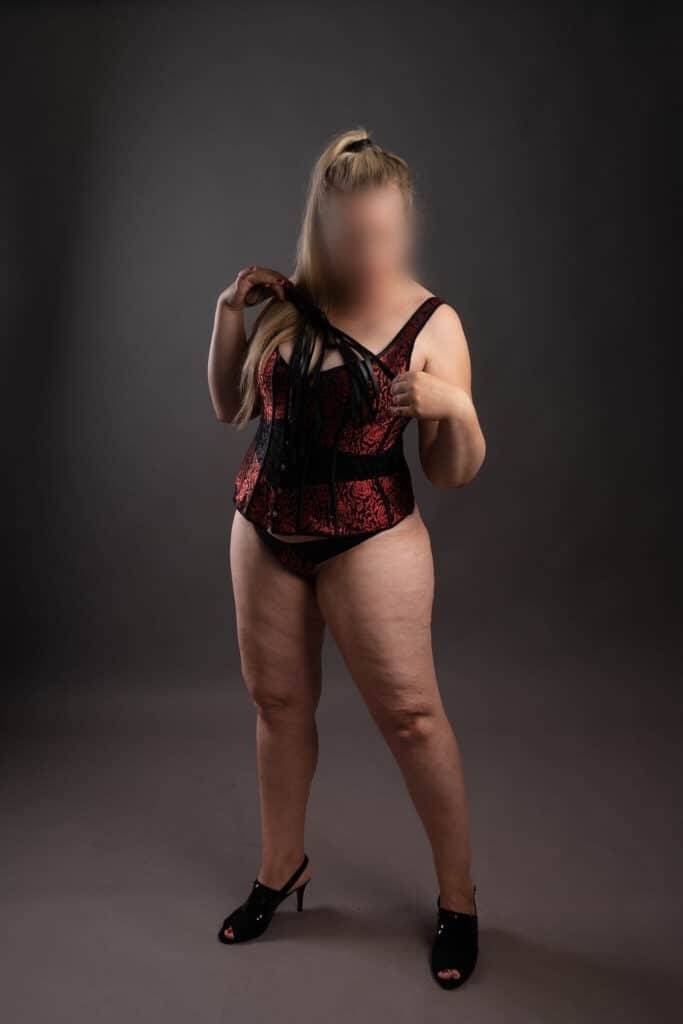 Erotická masérka Amelie - fotka 3