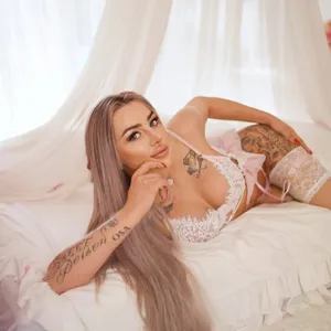 Holka na sex Nadia Escort - fotka 9