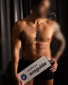 Nikolas - masérka v Rabbit Hall