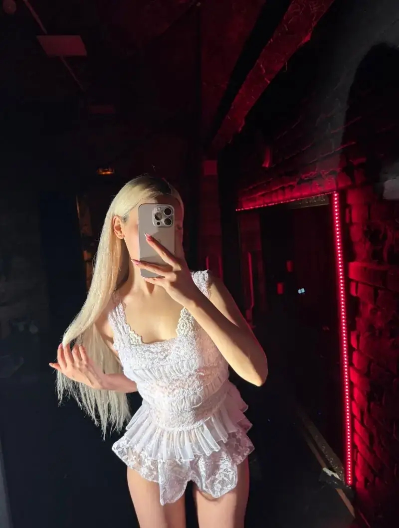 Erotická masérka Paris - Candy Shop, Praha 1 - fotka 2