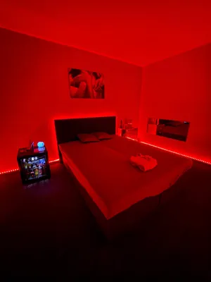 Scarlet Massage - Erotické masáže - Ostrava