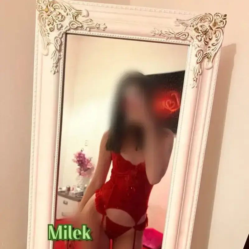 Holka na sex Milek Escort - Relax for boys, Praha 1 - fotka 3