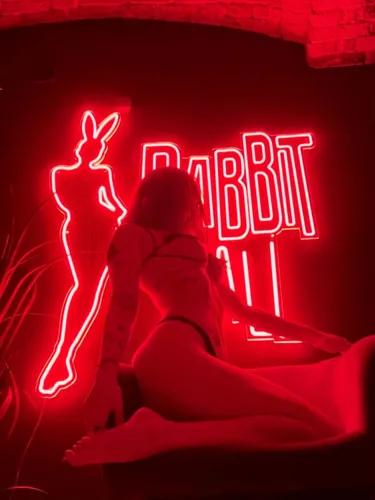 Эротическая массажистка Nora Эскорт - Rabbit Hall, Прага 2 - фото 1