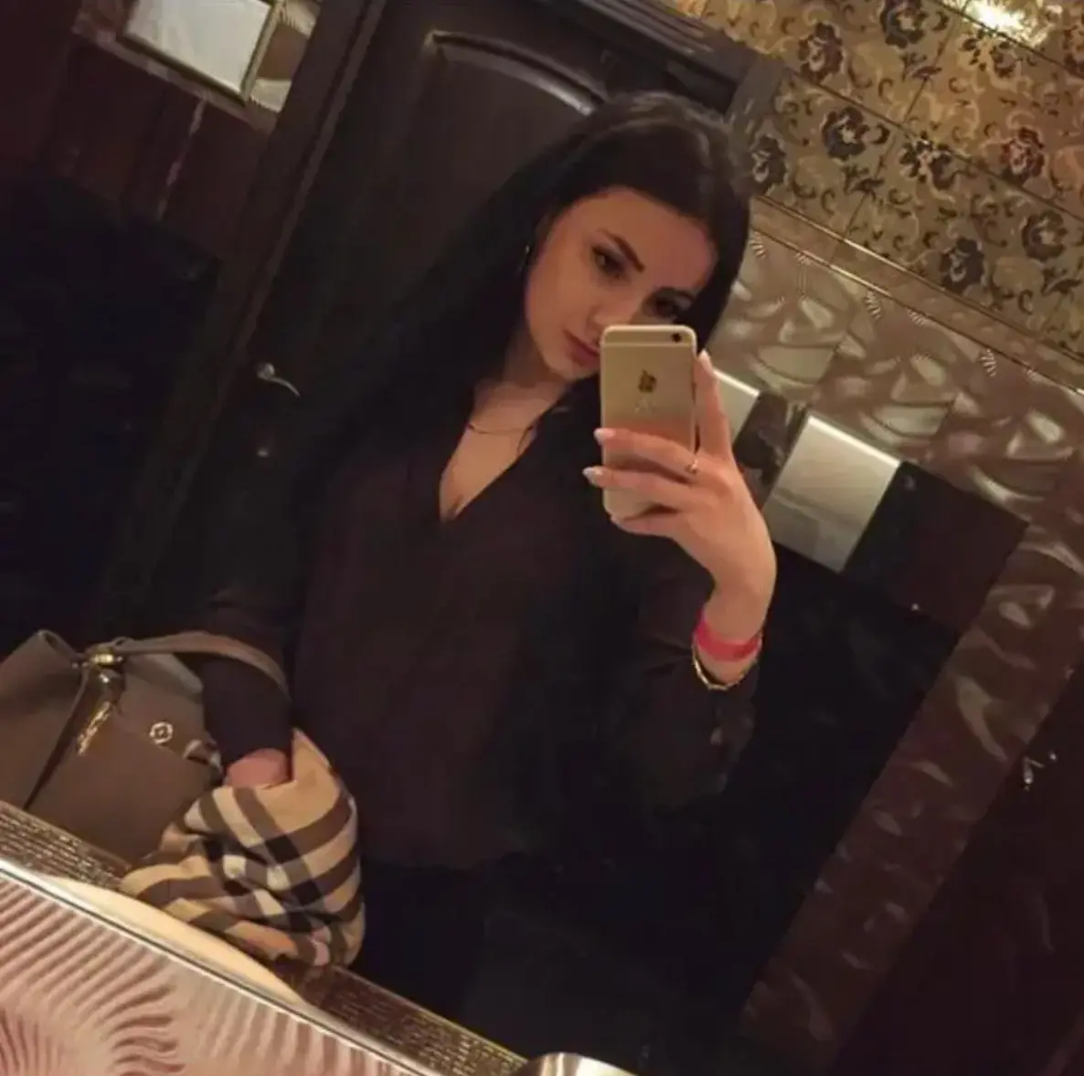 Holka na sex Milana Escort - fotka 1