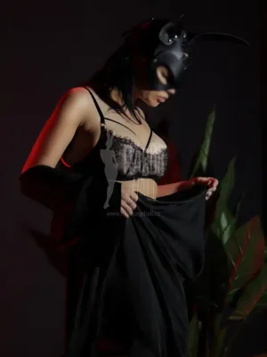 Эротическая массажистка Violette Эскорт - Rabbit Hall, Praha 2 - фото 8