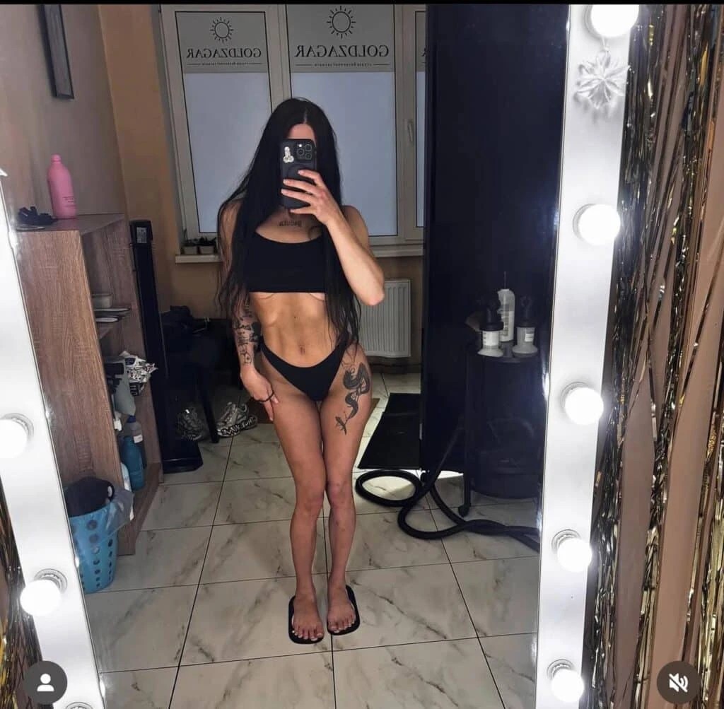 Holka na sex Adriana Escort - fotka 7