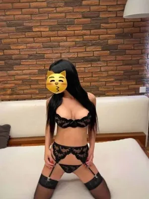 Holka na sex Dominika - Praha 2 (Ověřený profil)