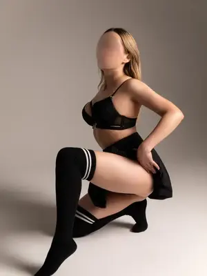 Эротическая массажистка Andriana Эскорт - Imperium Massage, Praha 7 - фото 1