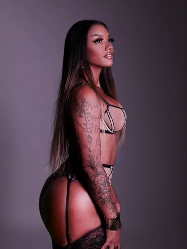 Erotická masérka Sammy Escort - fotka 6