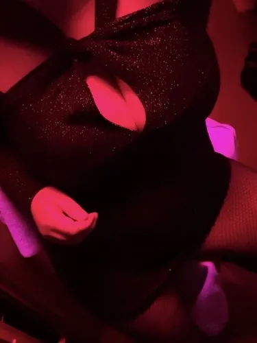 Holka na sex Zuzana Escort - fotka 2