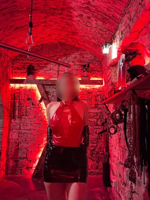 Erotic masseuse Adriana  - Praha 8 – 2