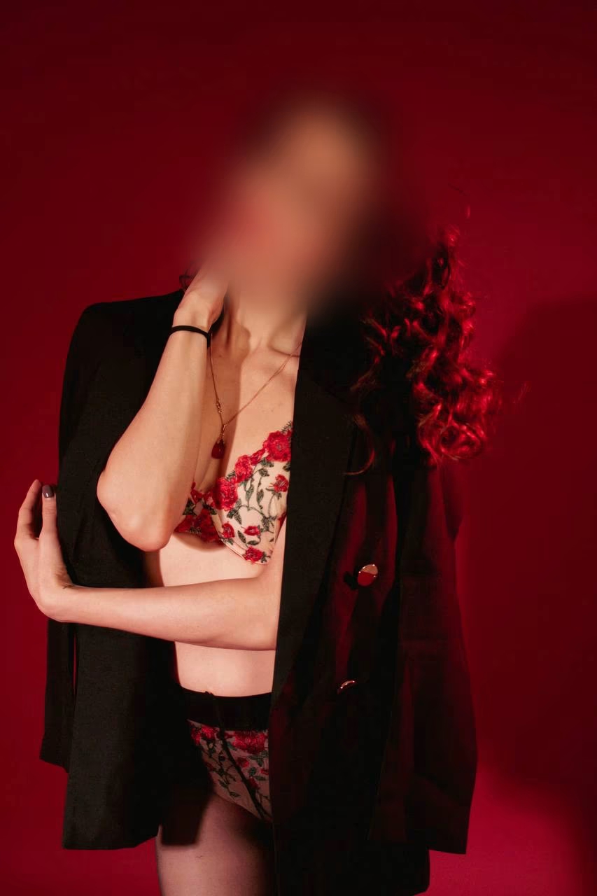 Erotická masérka Loren - Fantazie massage, Praha 6 - fotka 5