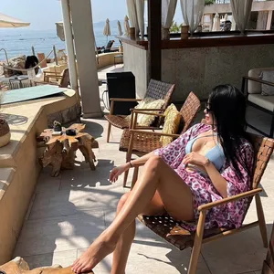 Erotická masérka Melania Escort - fotka 2