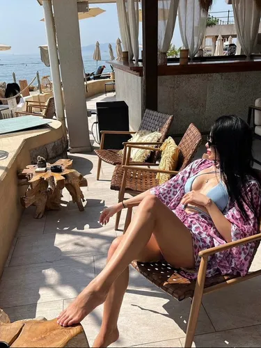 Erotická masérka Melania Escort - fotka 2