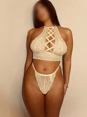 Holka na sex Lara, Escort - Sex No 1 - Praha 3