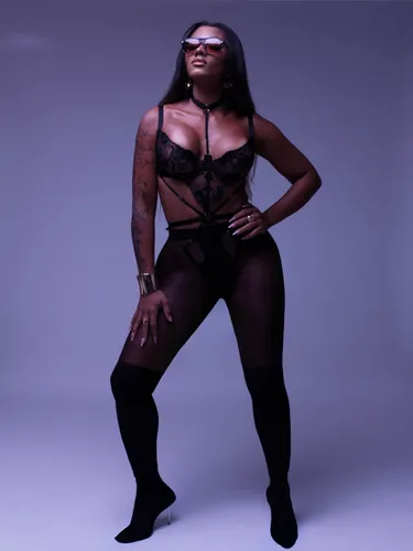 Erotická masérka Sammy Escort - fotka 15