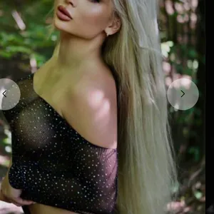 Holka na sex Caroline  Escort - fotka 7