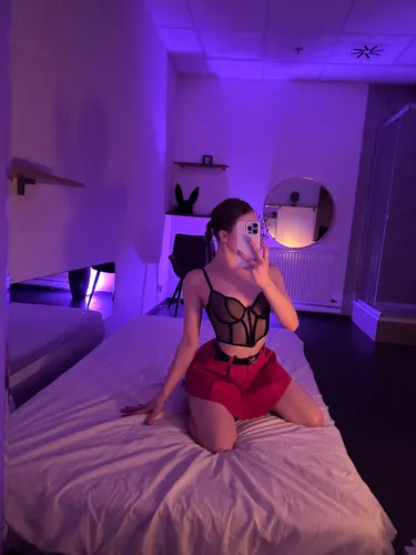 Erotická masérka Bella - European massage, Praha 8 - fotka 8