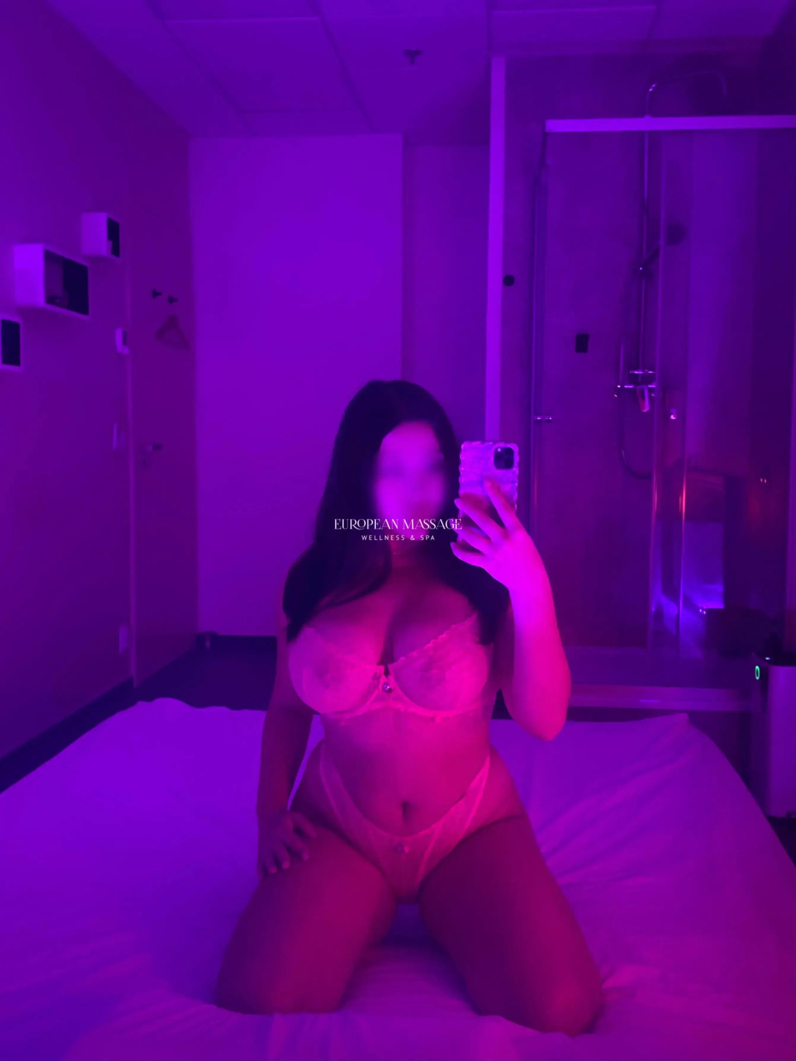 Erotická masérka Mei - European massage, Praha 8 - fotka 2